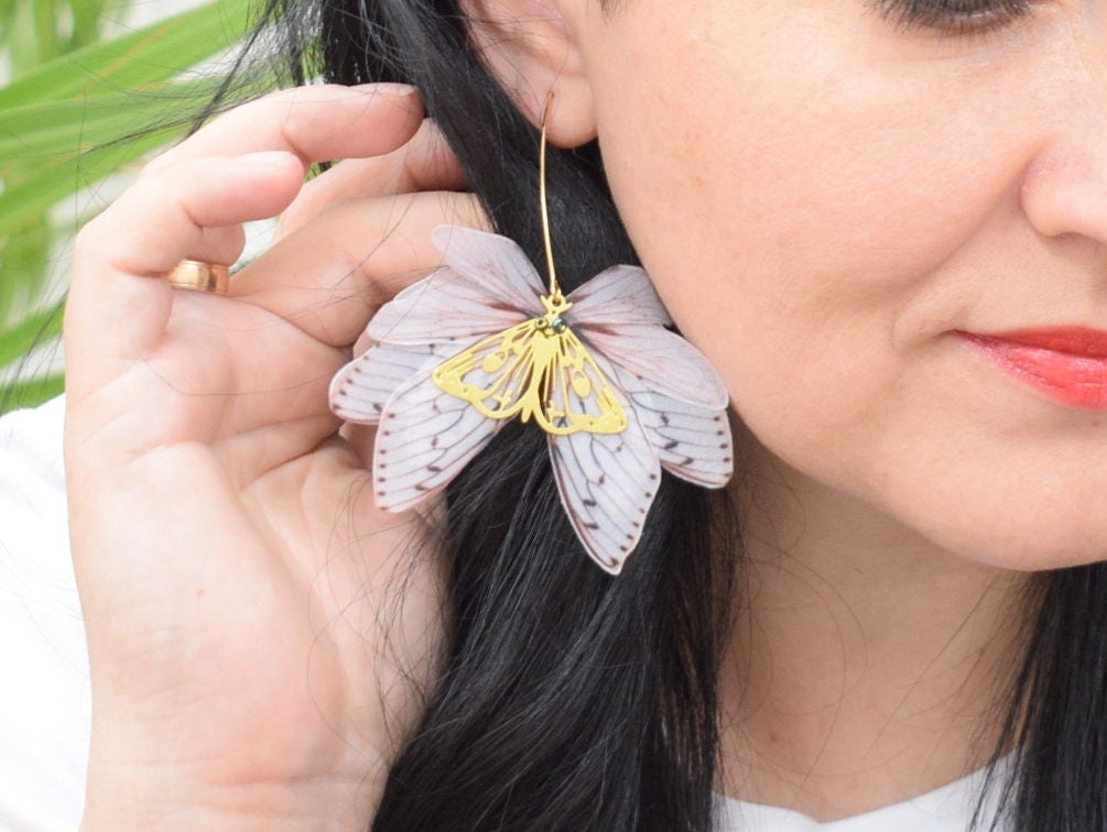 Silk cicada moving wings drop earrings