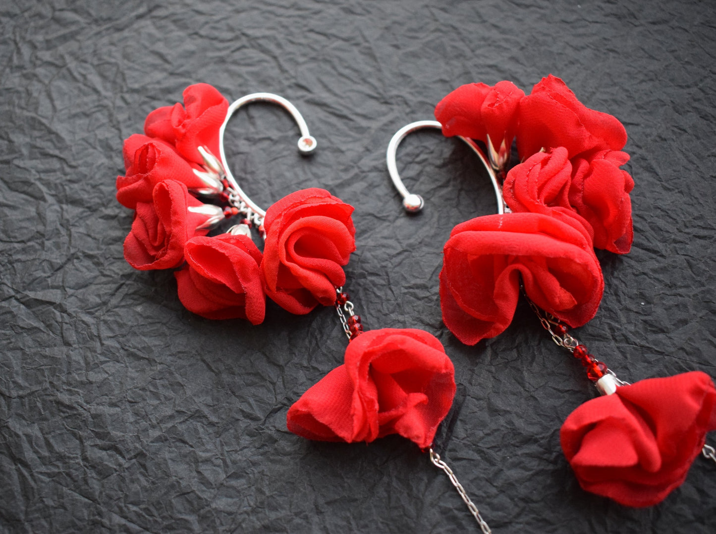 Ear cuff no piercing red silk flowers