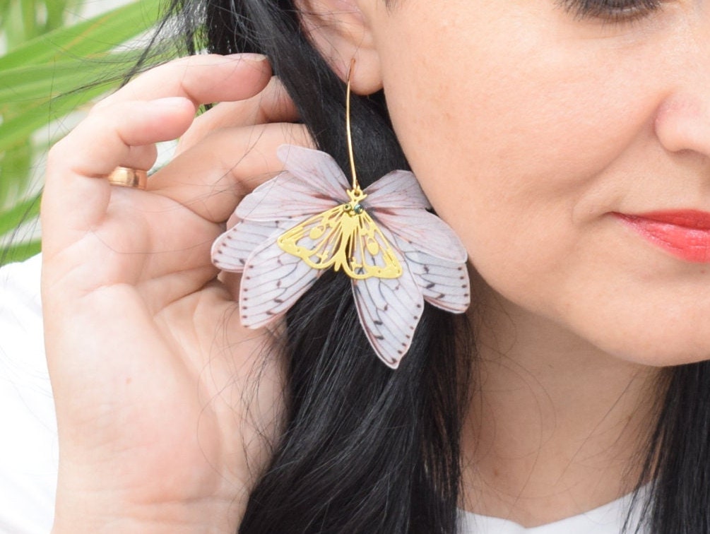 Silk cicada moving wings drop earrings